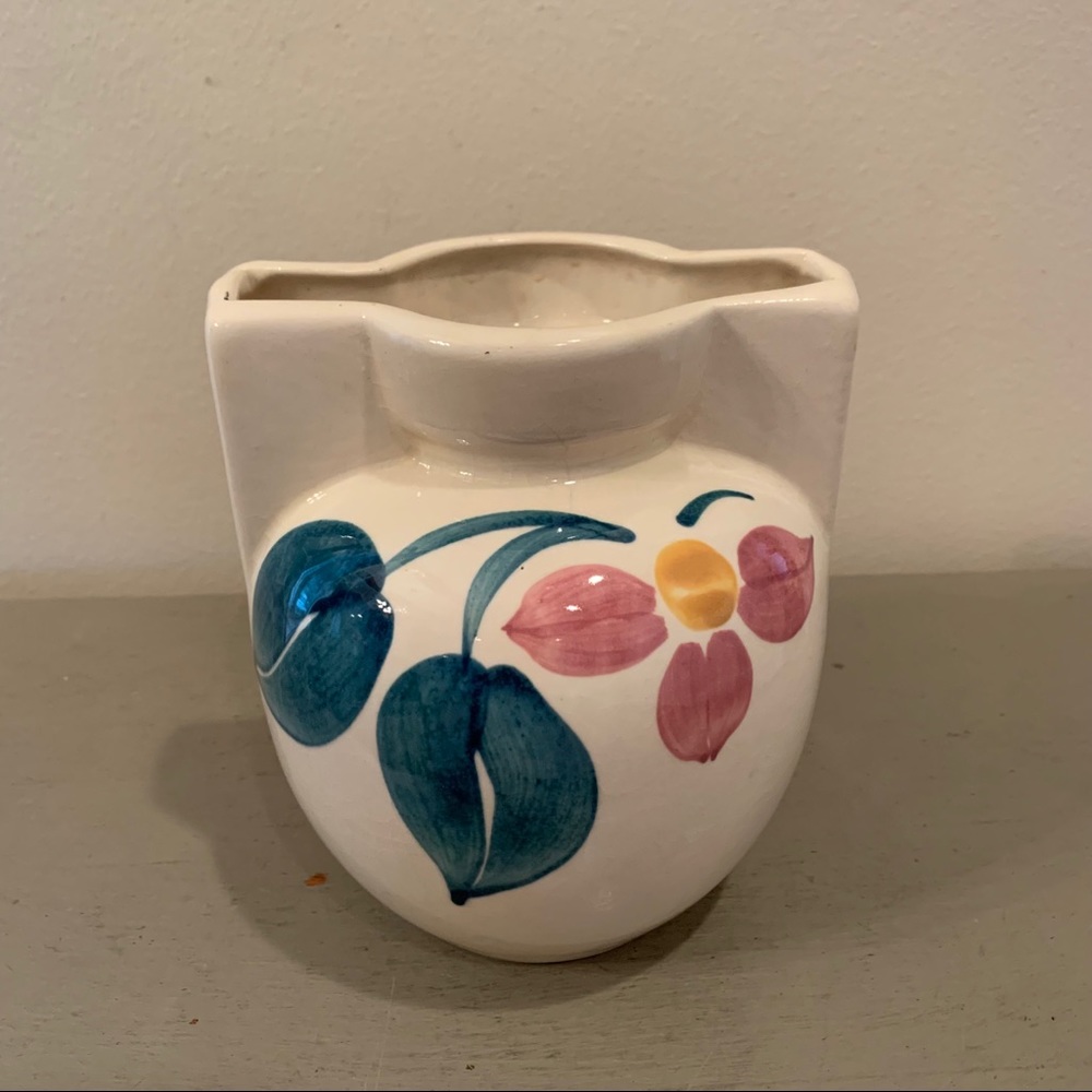 Vintage Flower Design Vase